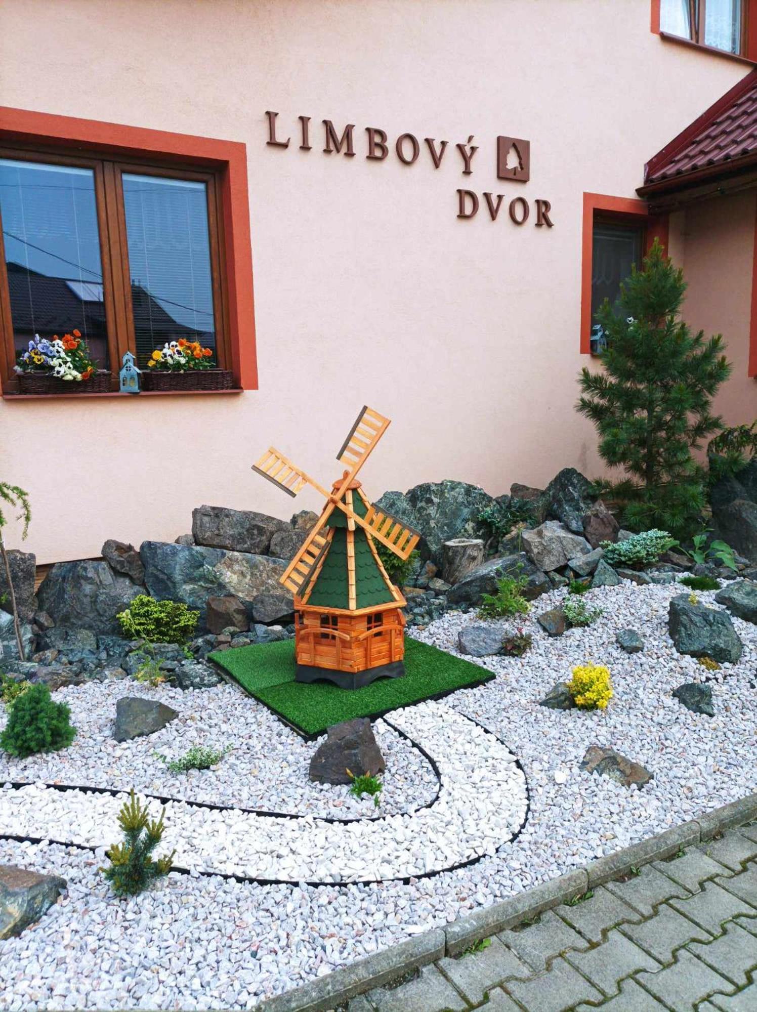 Pezion Limbovy Dvor Ξενοδοχείο Vrbov Εξωτερικό φωτογραφία