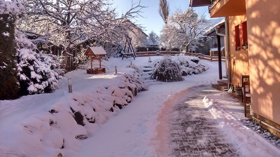 Pezion Limbovy Dvor Ξενοδοχείο Vrbov Εξωτερικό φωτογραφία